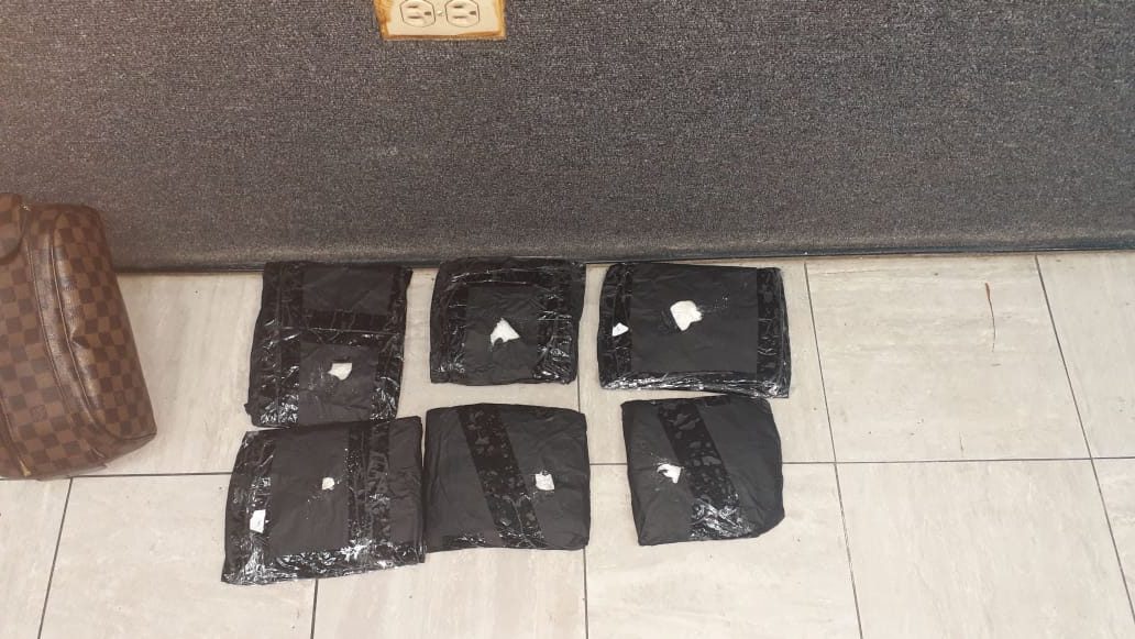 Cocaine Seized by WD Officers in POSD on 14.10.2020