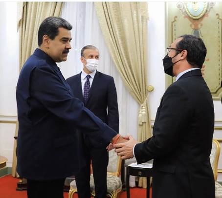  Young Meets Maduro in Caracas