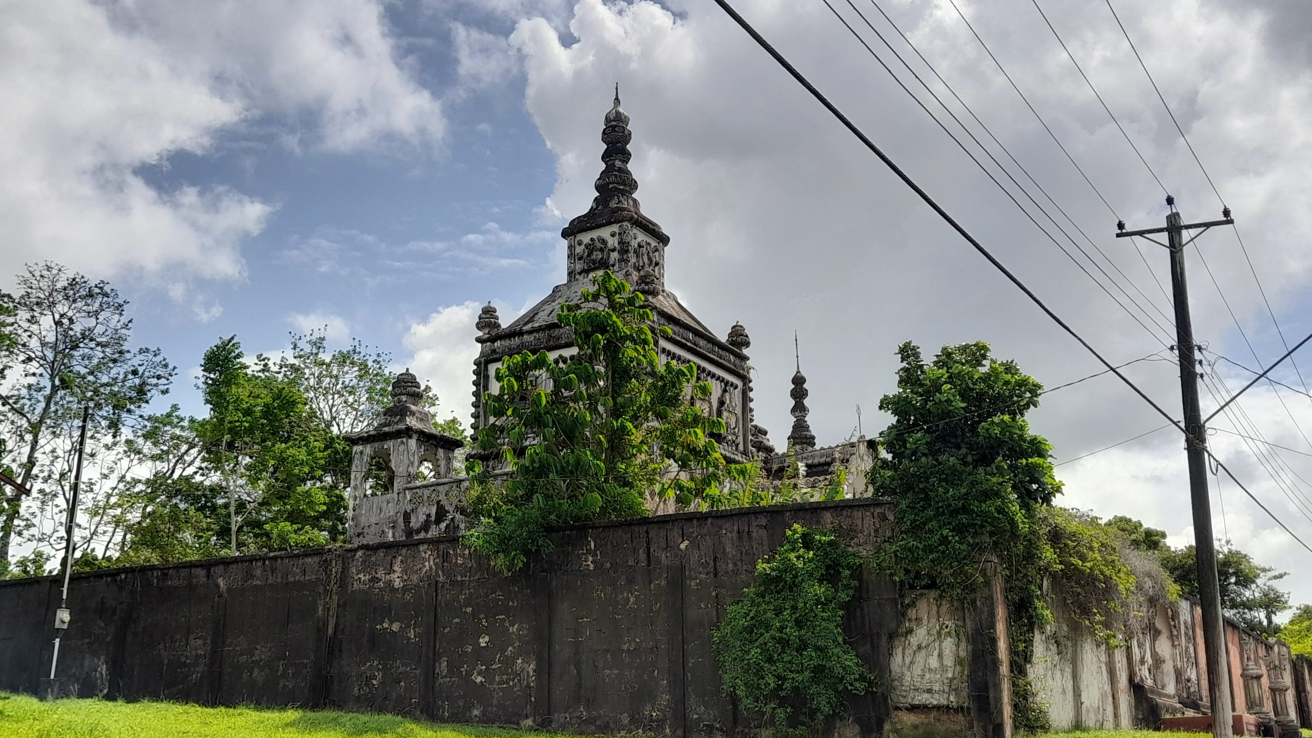 Dole Chadee temple