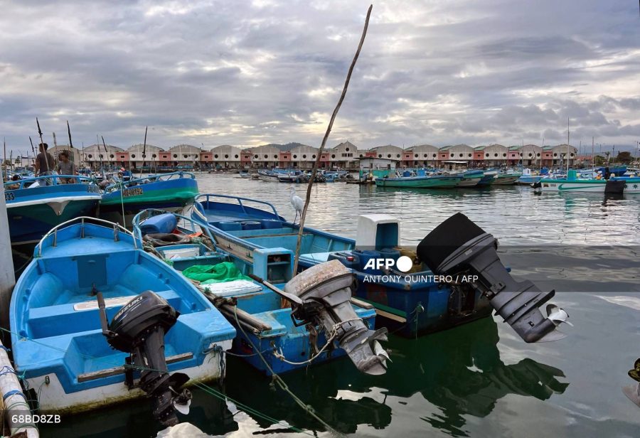 Caption: General view of the fishing harbour before the potential arrival of a tsunami in Esmeraldas, Ecuador