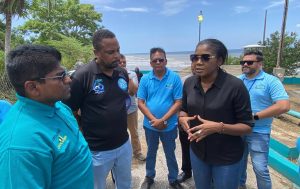 Minister and Evolution Executive Team at La Lune Booster Station