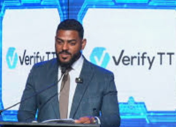 Public Administration and Artificial Intelligence Minister, Dominic Smith,