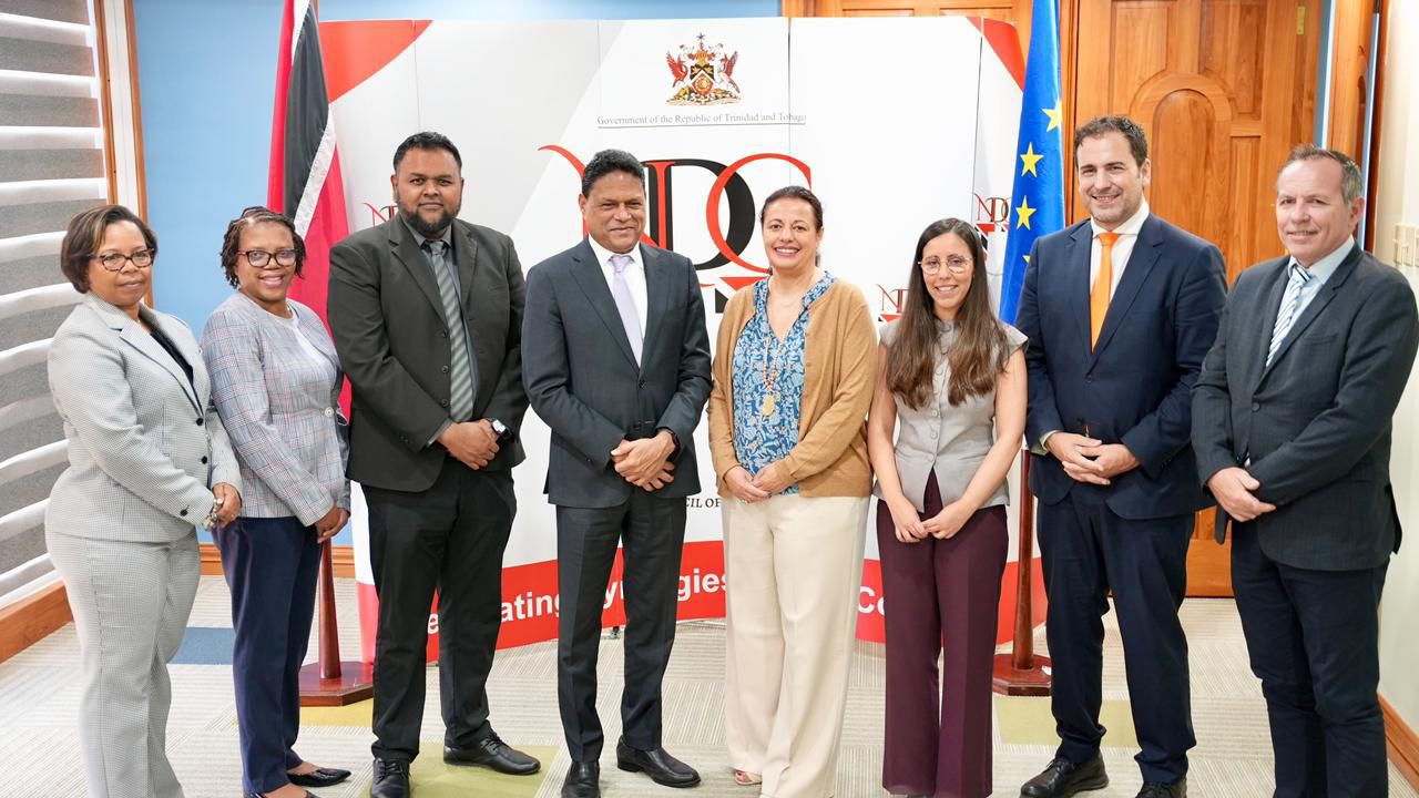 Photo 2 - Dissausion Commission Reps (MoJ, MHS, EU, COPOLAD) (1)